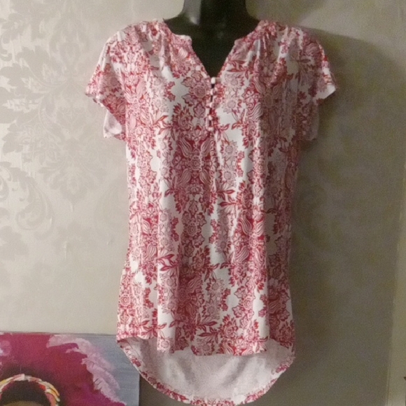 Liz Claiborne Tops - Liz Claiborne Red and White Buttoned Tunic